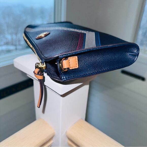 Tory Burch - Kerrington Red Agate Lyon Stripe in Navy - Picture 4 of 7